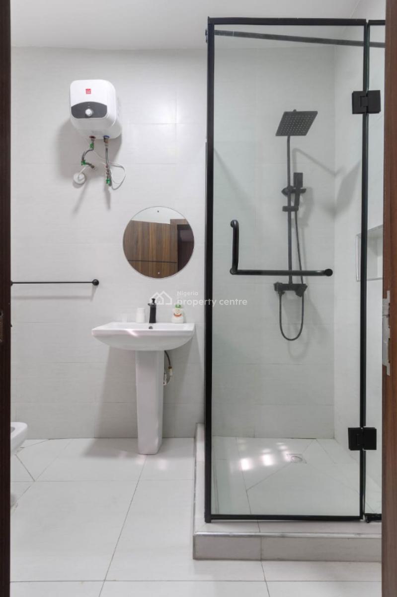 Luxurious 2 Bedroom Apartment, Lekki Phase 1, Lekki, Lagos, Flat / Apartment Short Let