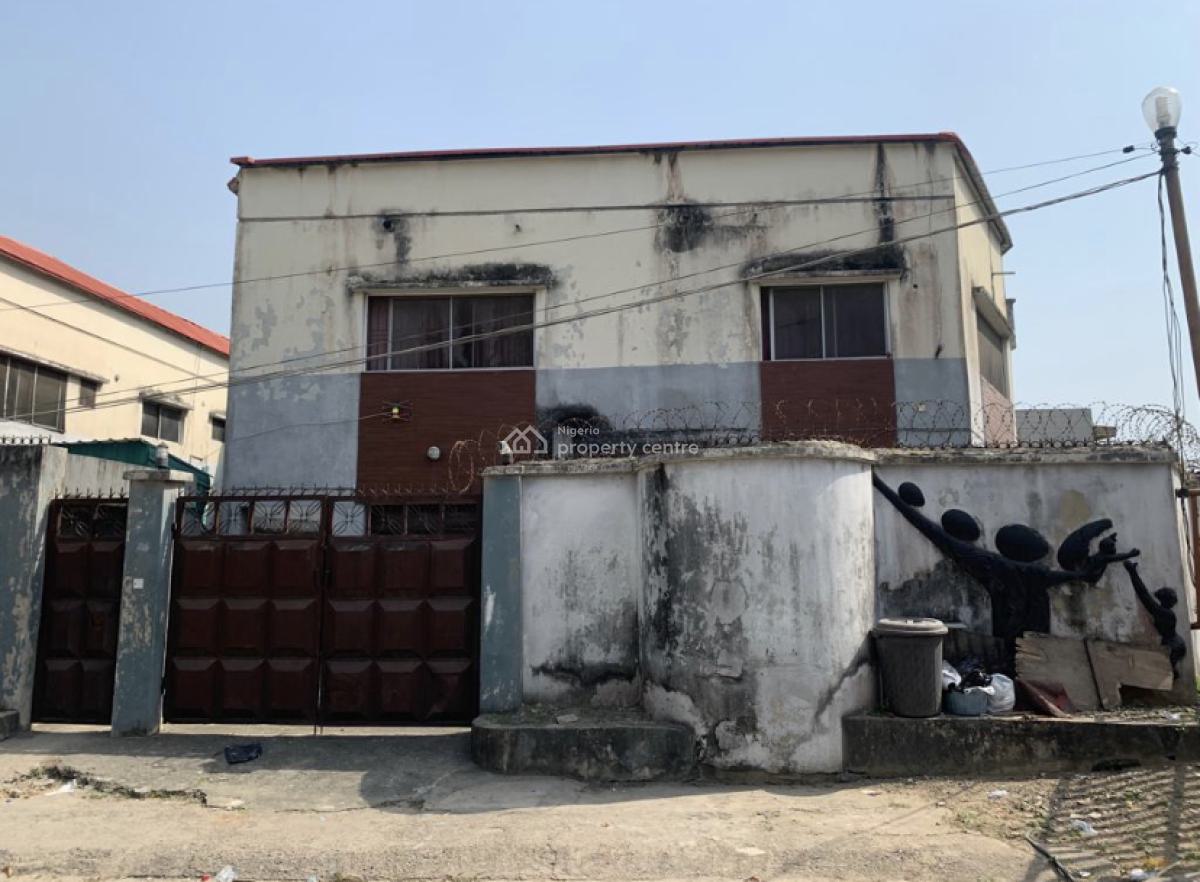 2 Wings of 5 Bedroom House, 4th Avenue/festac/lagos, Festac, Amuwo Odofin, Lagos, Detached Duplex for Sale