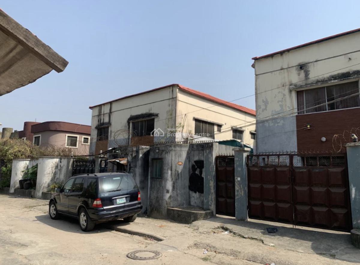 2 Wings of 5 Bedroom House, 4th Avenue/festac/lagos, Festac, Amuwo Odofin, Lagos, Detached Duplex for Sale