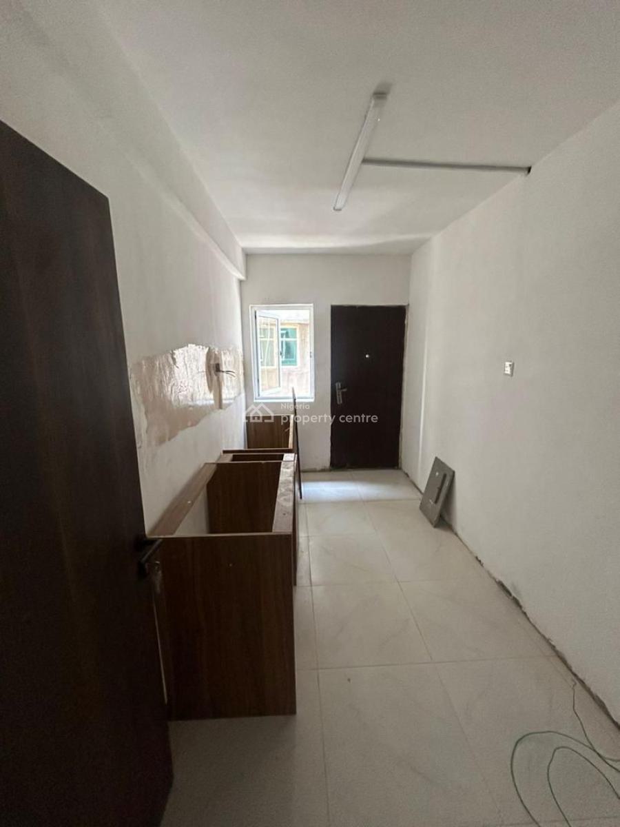 Newly Built 3 Bedroom Flat, Bishop Street, Surulere, Lagos, Flat / Apartment for Sale