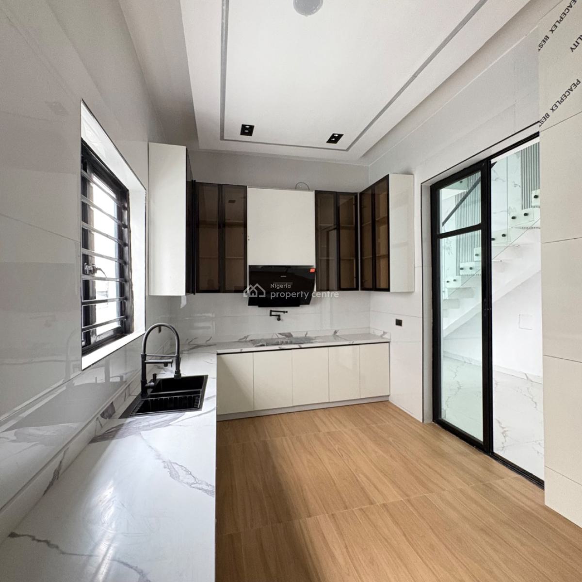 5 Bedroom & Bq, Vgc, Lekki, Lagos, Detached Duplex for Sale