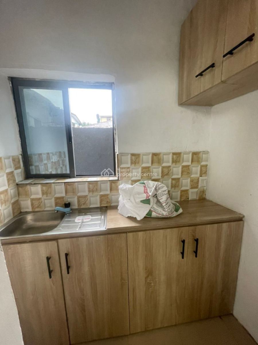 a Decent and Standard Miniflat, Groundfloor with 2toilets and Bath, Off Fola Agoro Road, Yaba, Lagos, Mini Flat (room and Parlour) for Rent