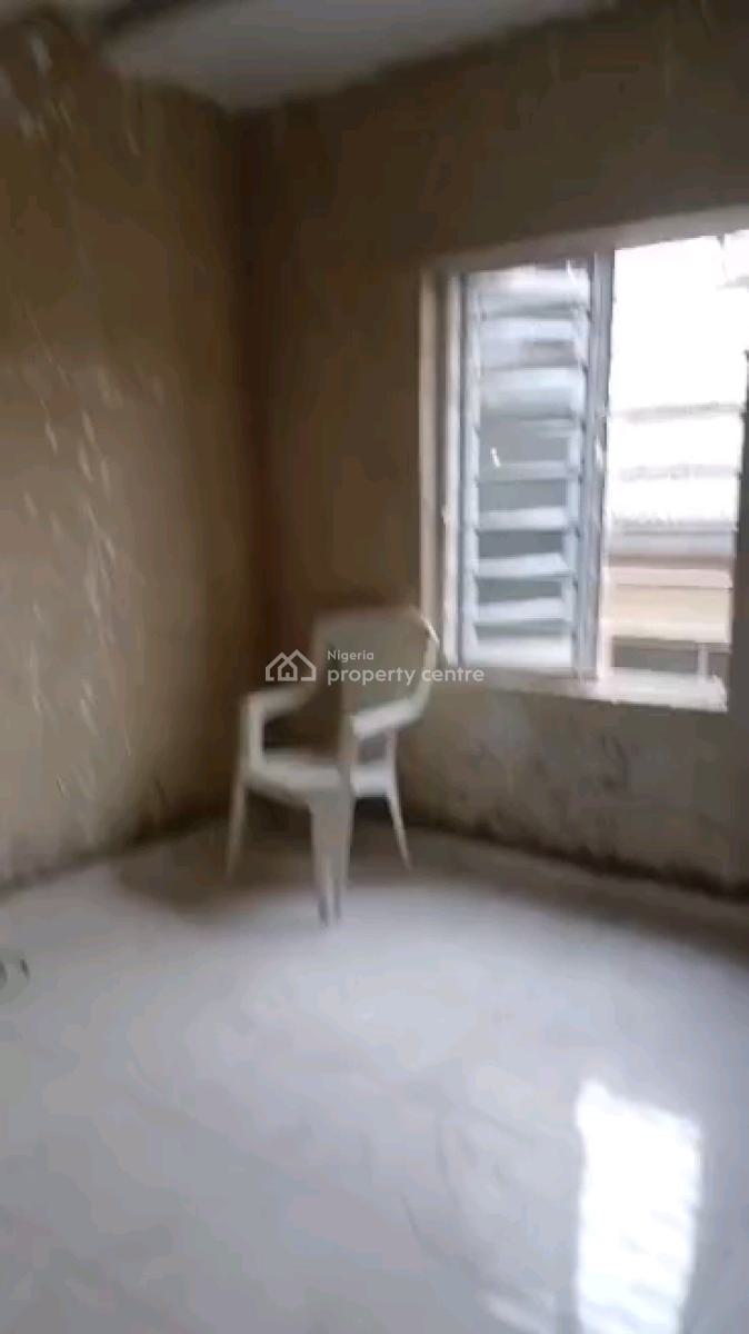 Two Bedroom Flat, Alagomeji, Yaba, Lagos, Flat / Apartment for Rent