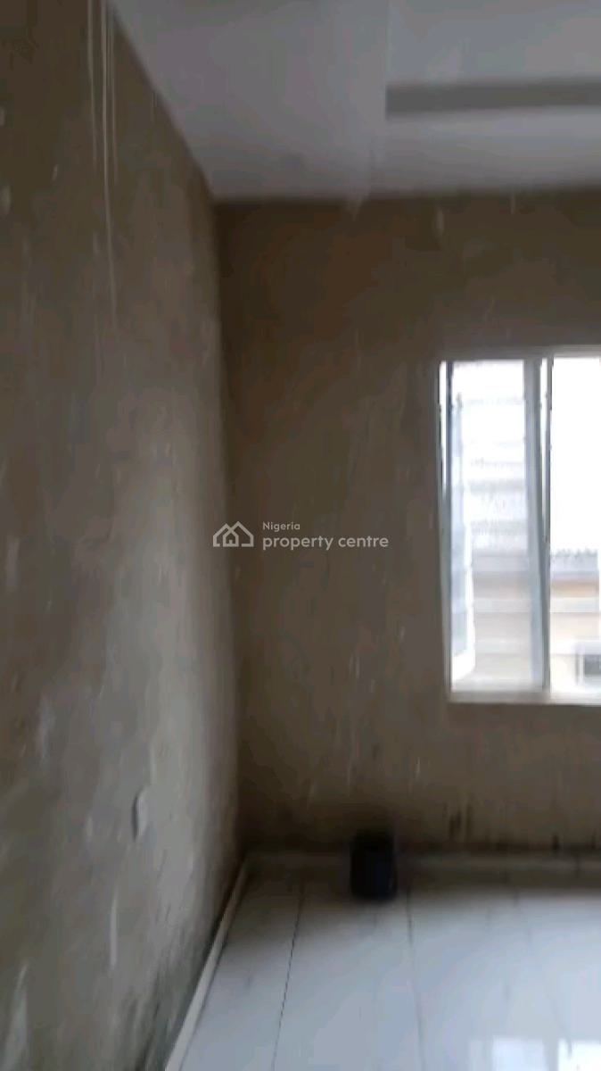 Two Bedroom Flat, Alagomeji, Yaba, Lagos, Flat / Apartment for Rent