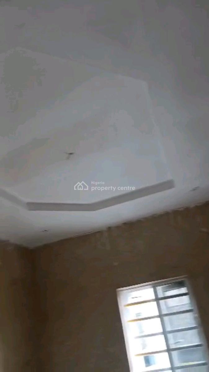 Two Bedroom Flat, Alagomeji, Yaba, Lagos, Flat / Apartment for Rent