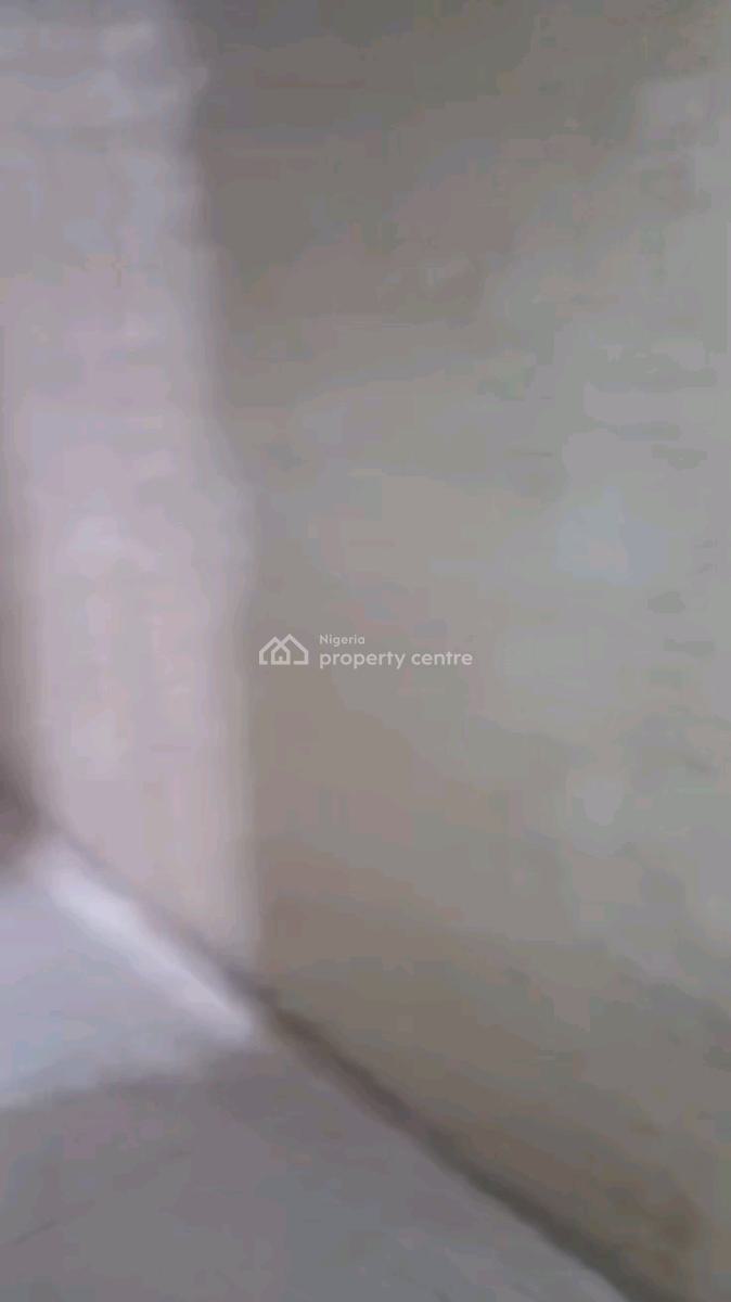 Two Bedroom Flat, Alagomeji, Yaba, Lagos, Flat / Apartment for Rent