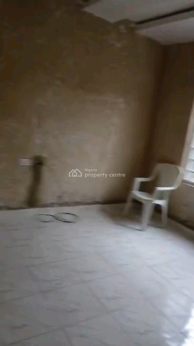 Two Bedroom Flat, Alagomeji, Yaba, Lagos, Flat / Apartment for Rent