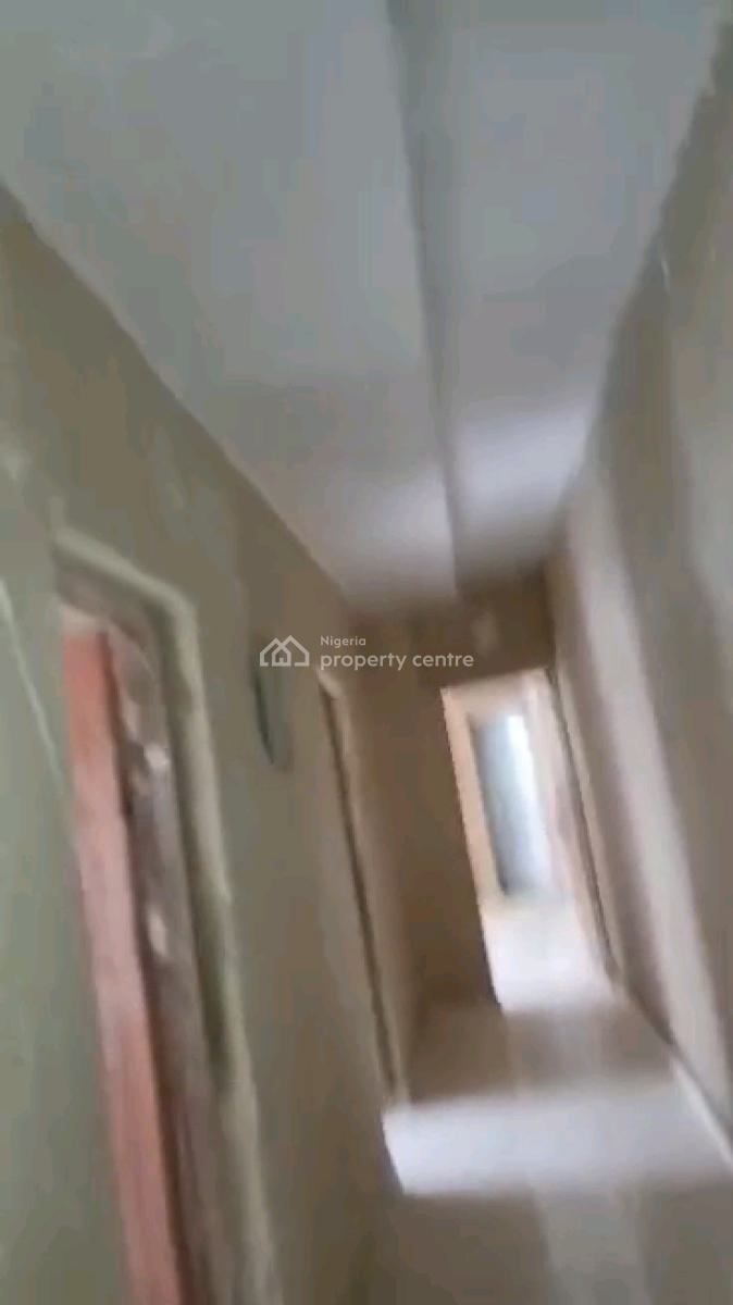 Two Bedroom Flat, Alagomeji, Yaba, Lagos, Flat / Apartment for Rent