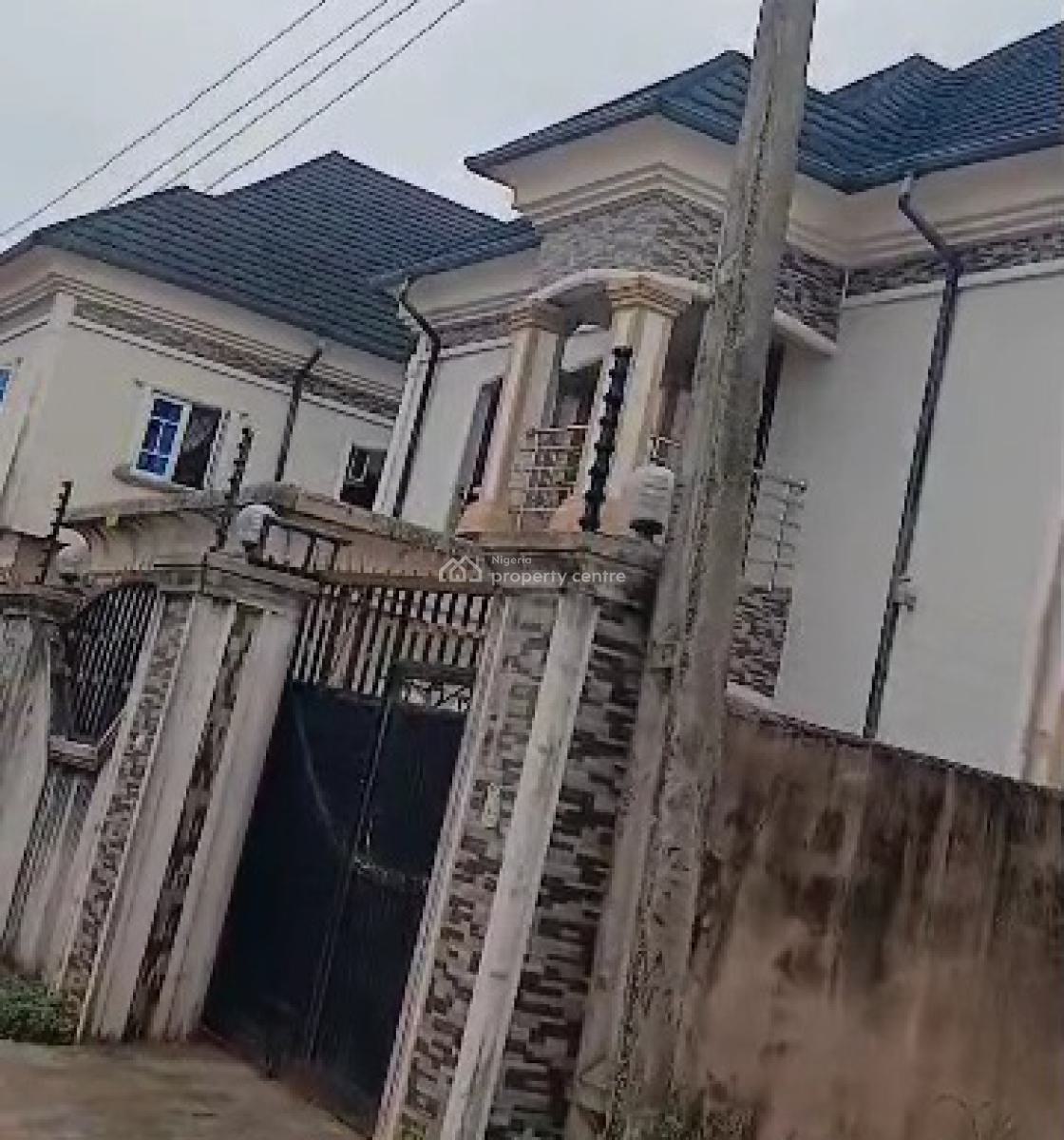 6flats of 3and2bedrooms on a 100ft By 120ft Land, Mtn Mast Road, Ugbor Gra, Benin, Oredo, Edo, Block of Flats for Sale