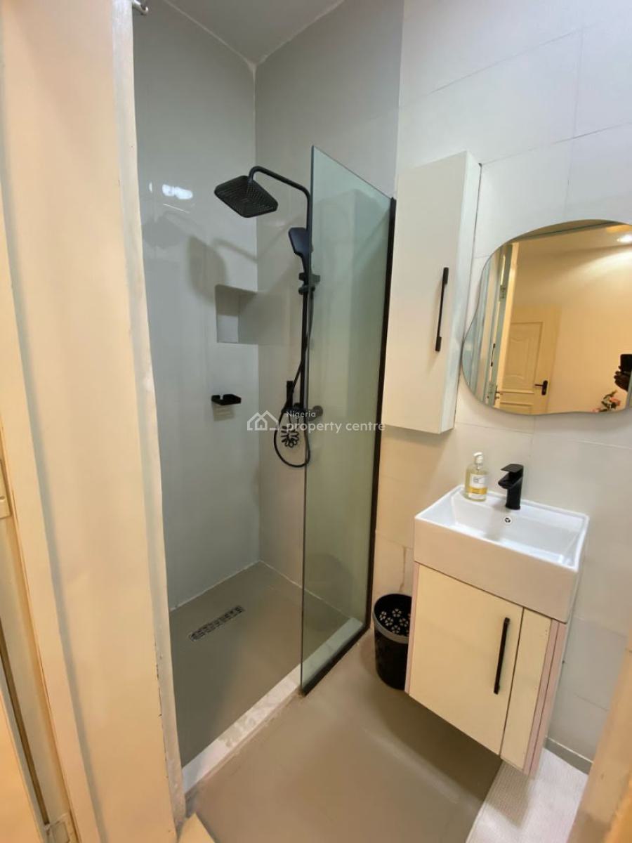 3 Bedrooms Apartment with Top Notch Furniture, Bq, Pool Etc, Victoria Island (vi), Lagos, Flat / Apartment for Sale