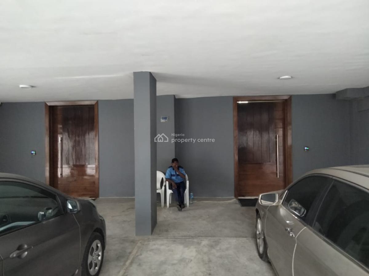 3 Bedrooms Apartment with Top Notch Furniture, Bq, Pool Etc, Victoria Island (vi), Lagos, Flat / Apartment for Sale