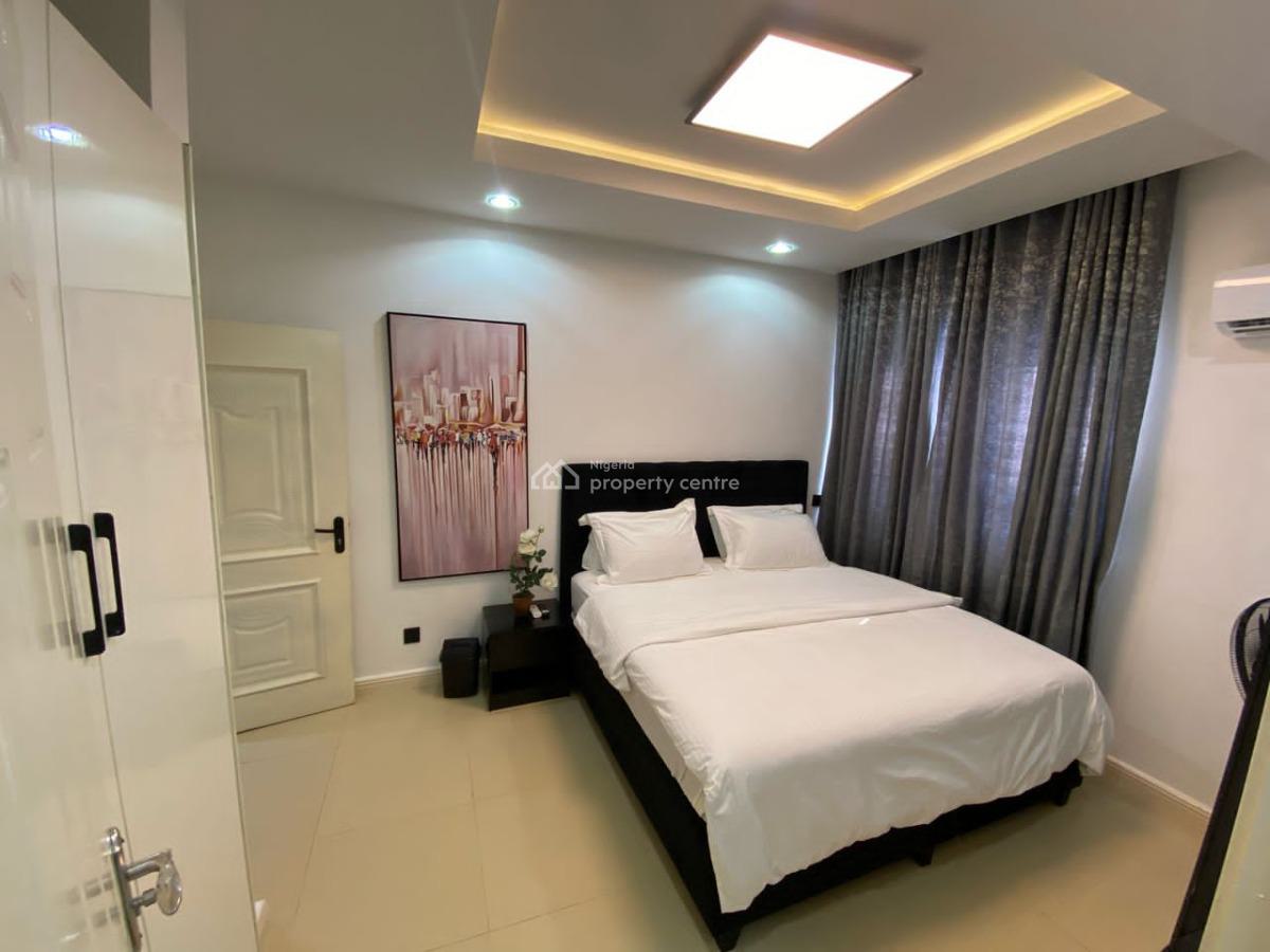 3 Bedrooms Apartment with Top Notch Furniture, Bq, Pool Etc, Victoria Island (vi), Lagos, Flat / Apartment for Sale