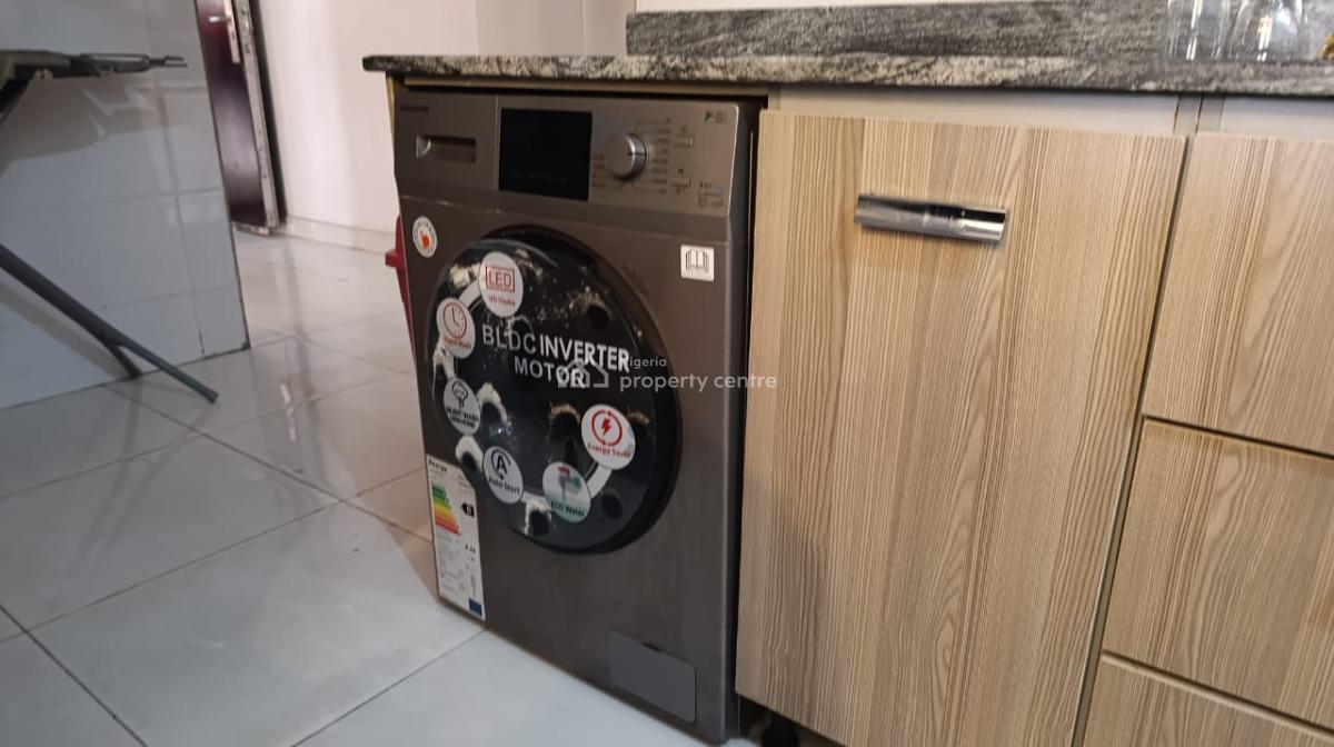 3 Bedroom Apartment, Cadogan Estate Near Pinnock Estate and Victory Park, Osapa, Lekki, Lagos, Flat / Apartment for Rent
