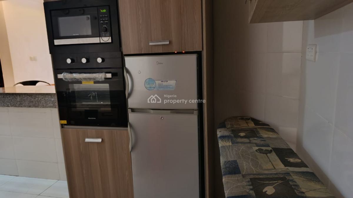 3 Bedroom Apartment, Cadogan Estate Near Pinnock Estate and Victory Park, Osapa, Lekki, Lagos, Flat / Apartment for Rent