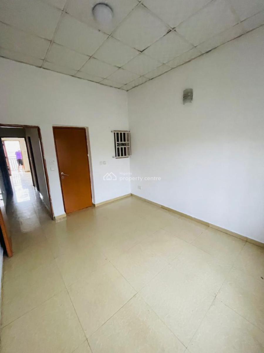 Luxury One Bedroom Apartment with 2 Toilets (upstairs), Ogidan, Ajah, Lagos, Flat / Apartment for Rent