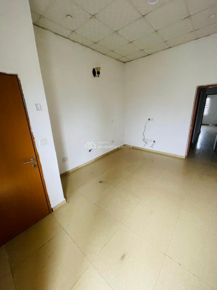 Luxury One Bedroom Apartment with 2 Toilets (upstairs), Ogidan, Ajah, Lagos, Flat / Apartment for Rent
