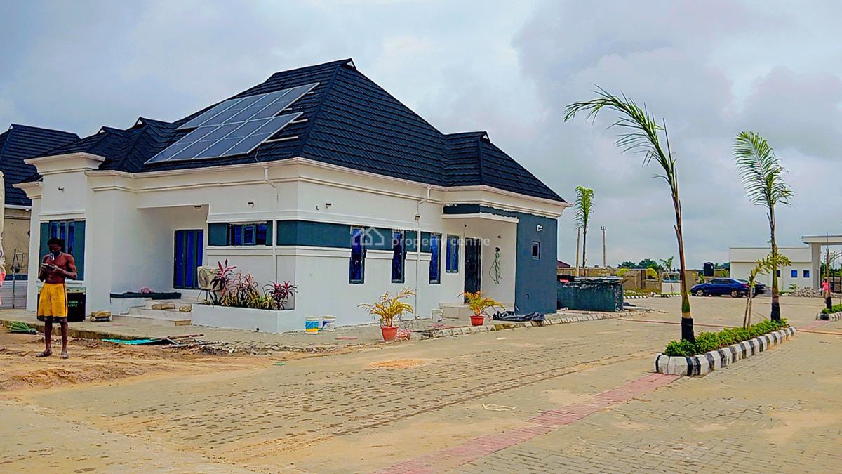 Luxury 4 Bedroom Detached Bungalow with Swimming Pool, 5 Minutes From Lekki Airport, Eleko, Ibeju Lekki, Lagos, Detached Bungalow for Sale
