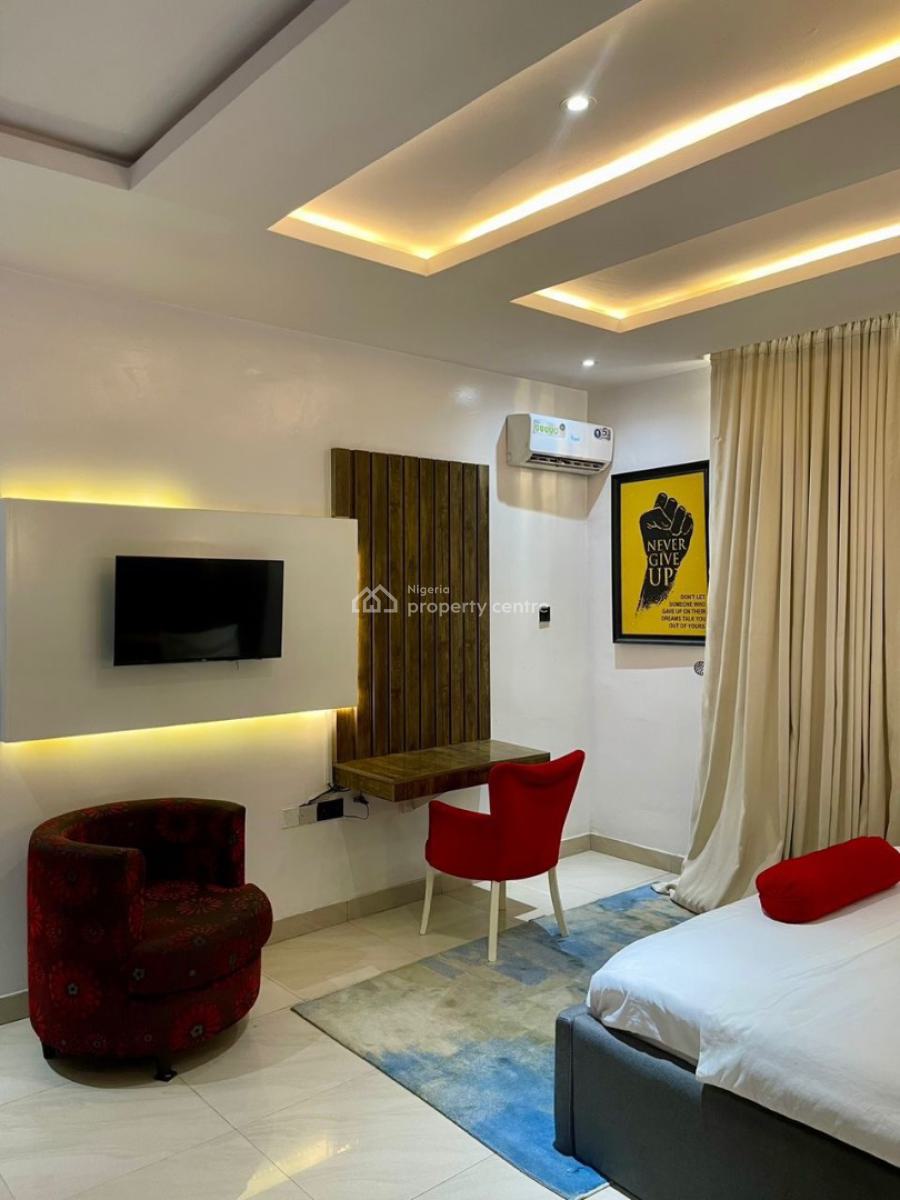 Luxury 3 Bedroom Apartment with Swimming Pool & Snooker, Lekki Phase 1, Lekki, Lagos, Flat / Apartment Short Let