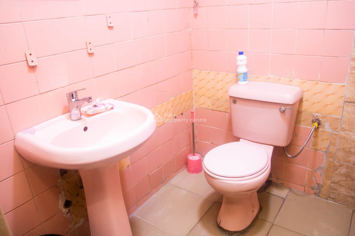 Hostel Apartment, Behind Stella Maris School, Durumi, Abuja, Flat / Apartment Short Let