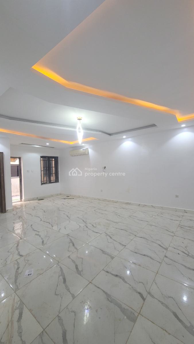 Massive Luxurious 3 Bedroom Flat, By Human Right Radio, Kaura, Abuja, Flat / Apartment for Rent