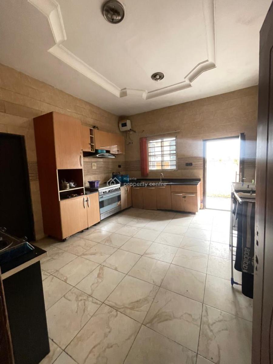 a Very Big and Spacious Standard Master Bedroom, Lekki County Estate Ikota Lekki, Ikota, Lekki, Lagos, Self Contain (single Rooms) for Rent