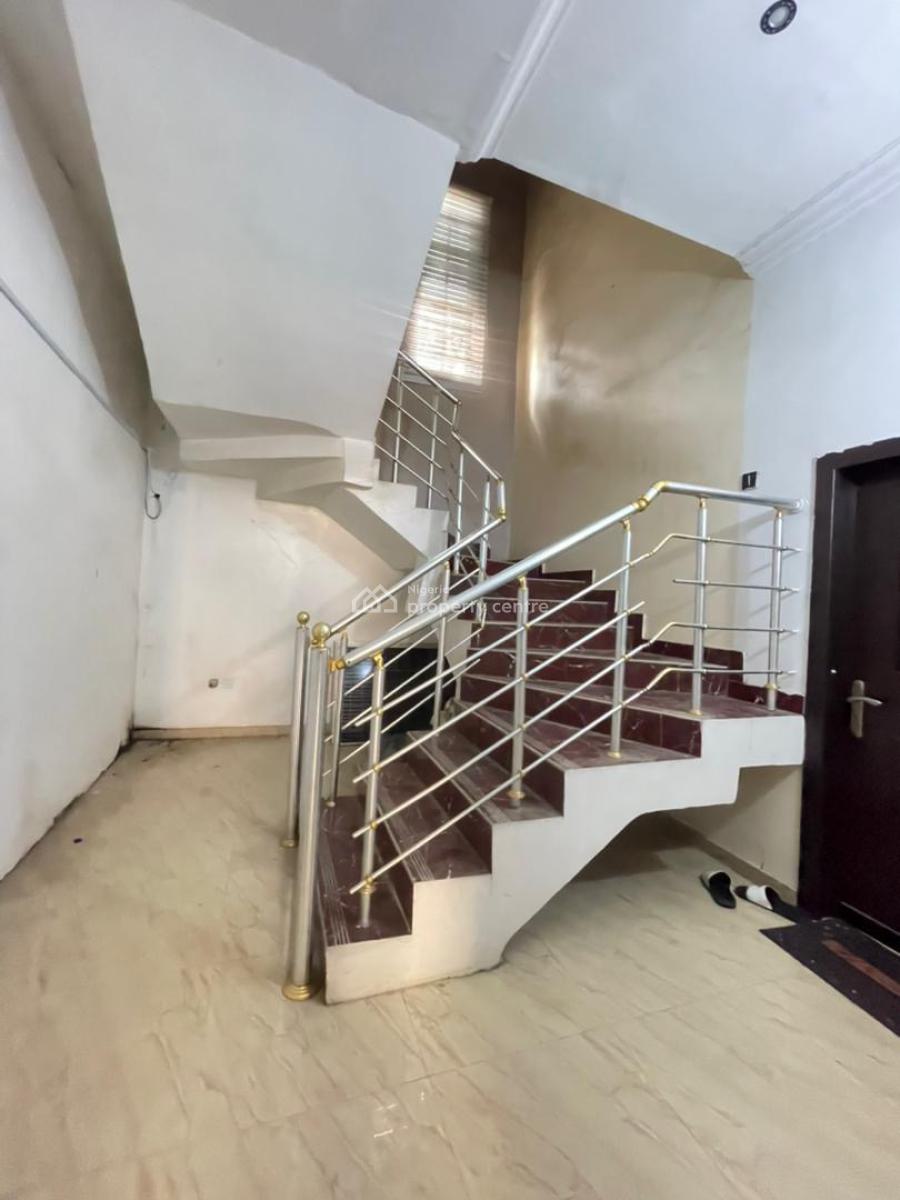 a Very Big and Spacious Standard Master Bedroom, Lekki County Estate Ikota Lekki, Ikota, Lekki, Lagos, Self Contain (single Rooms) for Rent