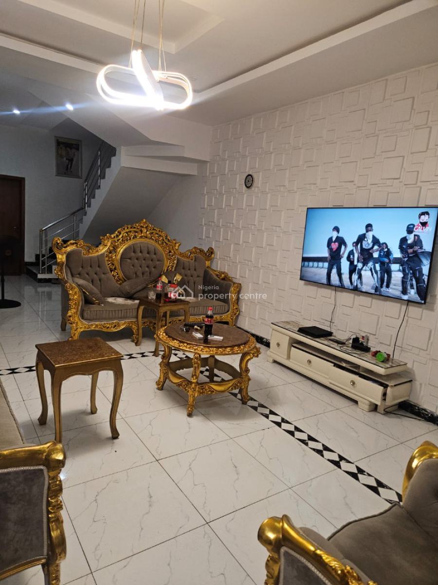 Fully Furnished Single Room, Ikota, Lekki, Lagos, Flat / Apartment for Rent