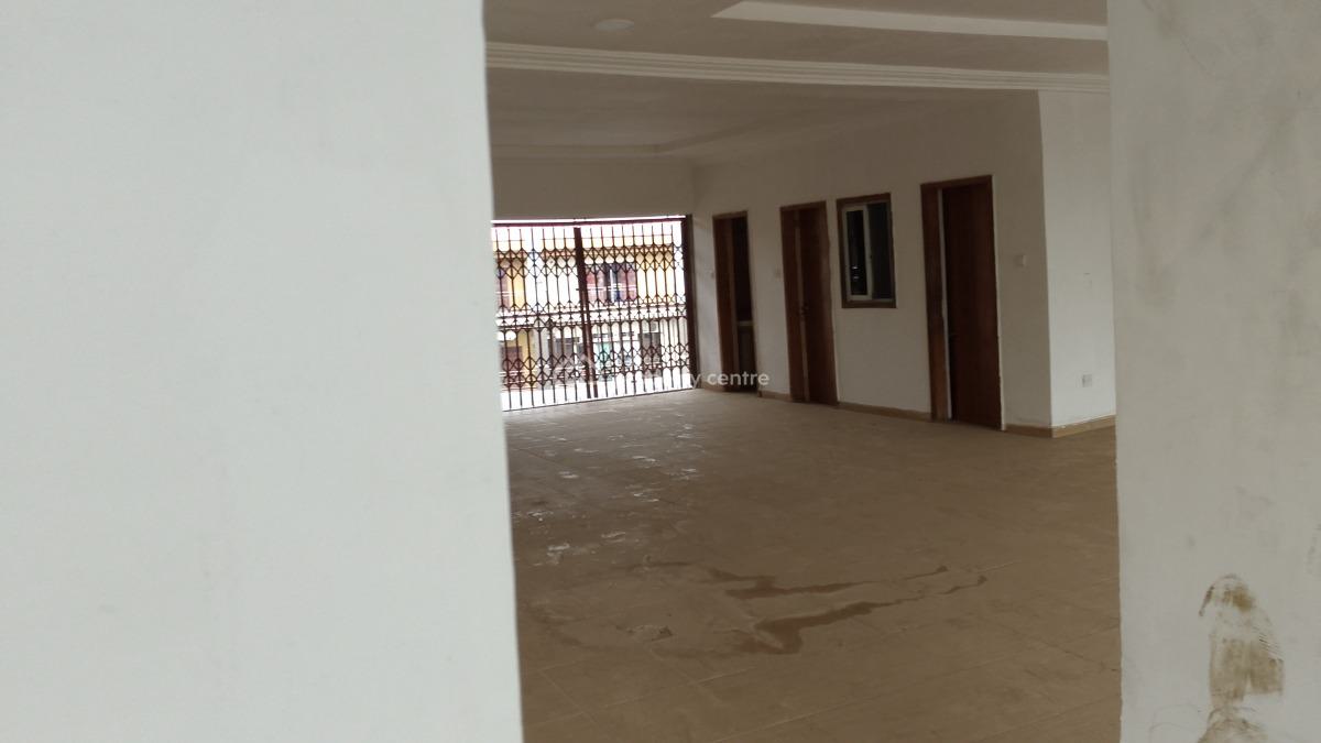 200sqm Non Alcoholic Restaurant Or Show Room, Aminu Kano Crescent, Wuse 2, Abuja, Plaza / Complex / Mall for Rent