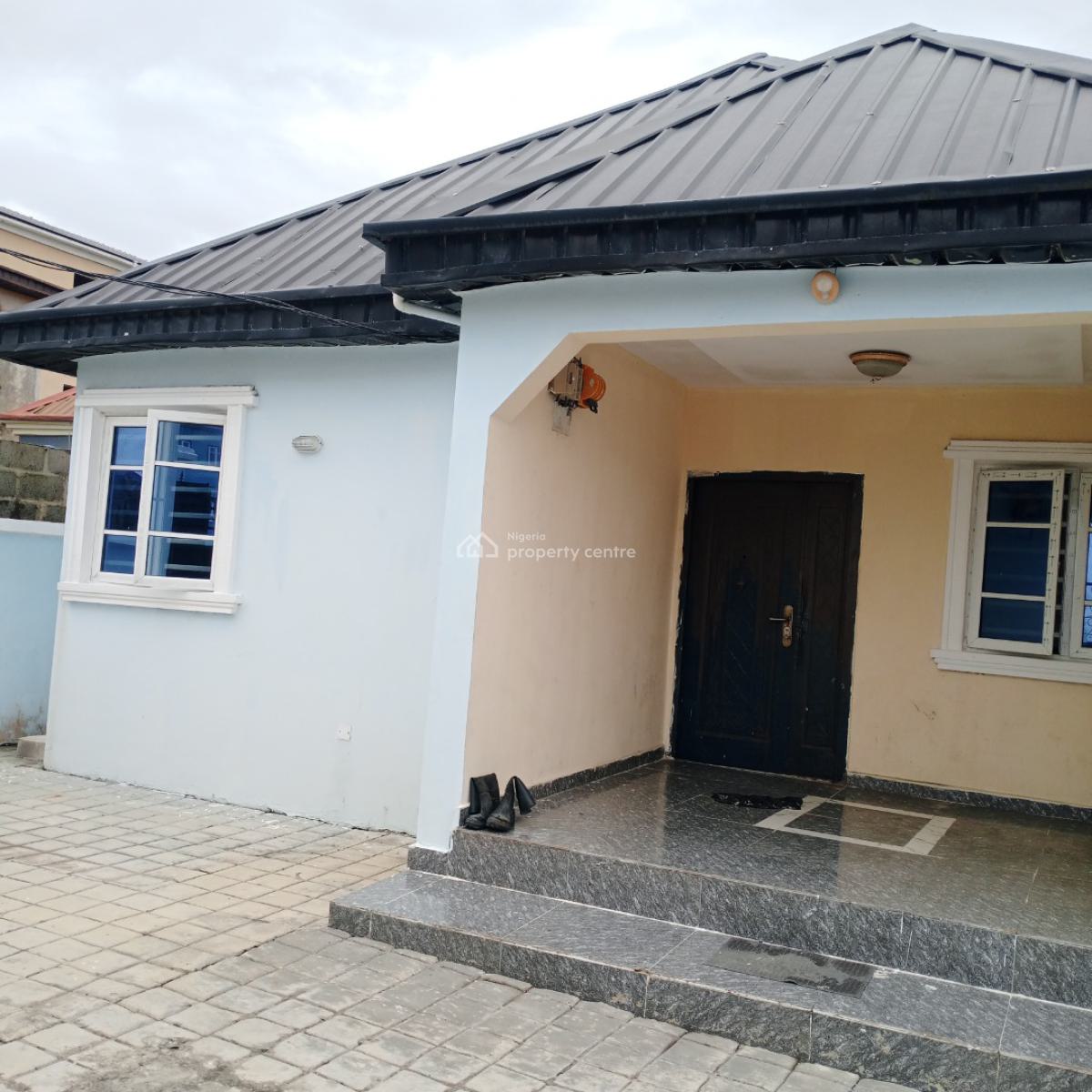 Luxurious 2 Bedroom Apartment, Baba Adisa Phase 2, Ibeju Lekki, Lagos, Flat / Apartment for Rent