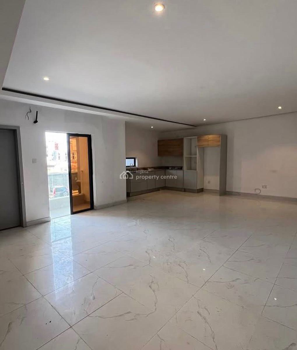 2 Bedroom Apartment with Communal Swimming Pool, Lekki Phase 1, Lekki, Lagos, Flat / Apartment for Sale