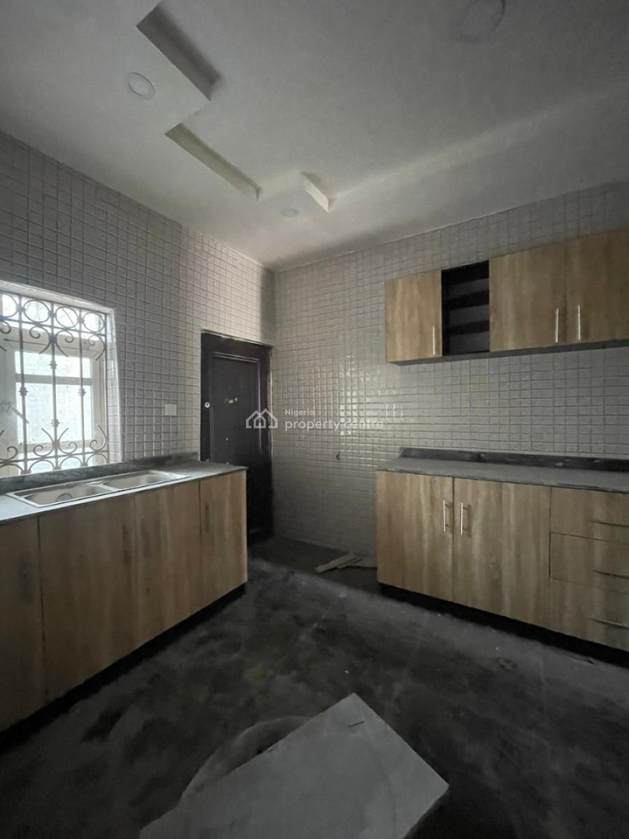 Massive 6 Bedroom Duplex, Ogombo, Ajah, Lagos, Detached Duplex for Sale