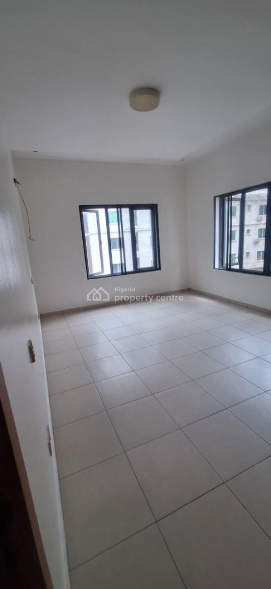 Luxury Living Well-maintained 3-bedroom Apartment, Ikate, Lekki, Lagos, Flat / Apartment for Rent
