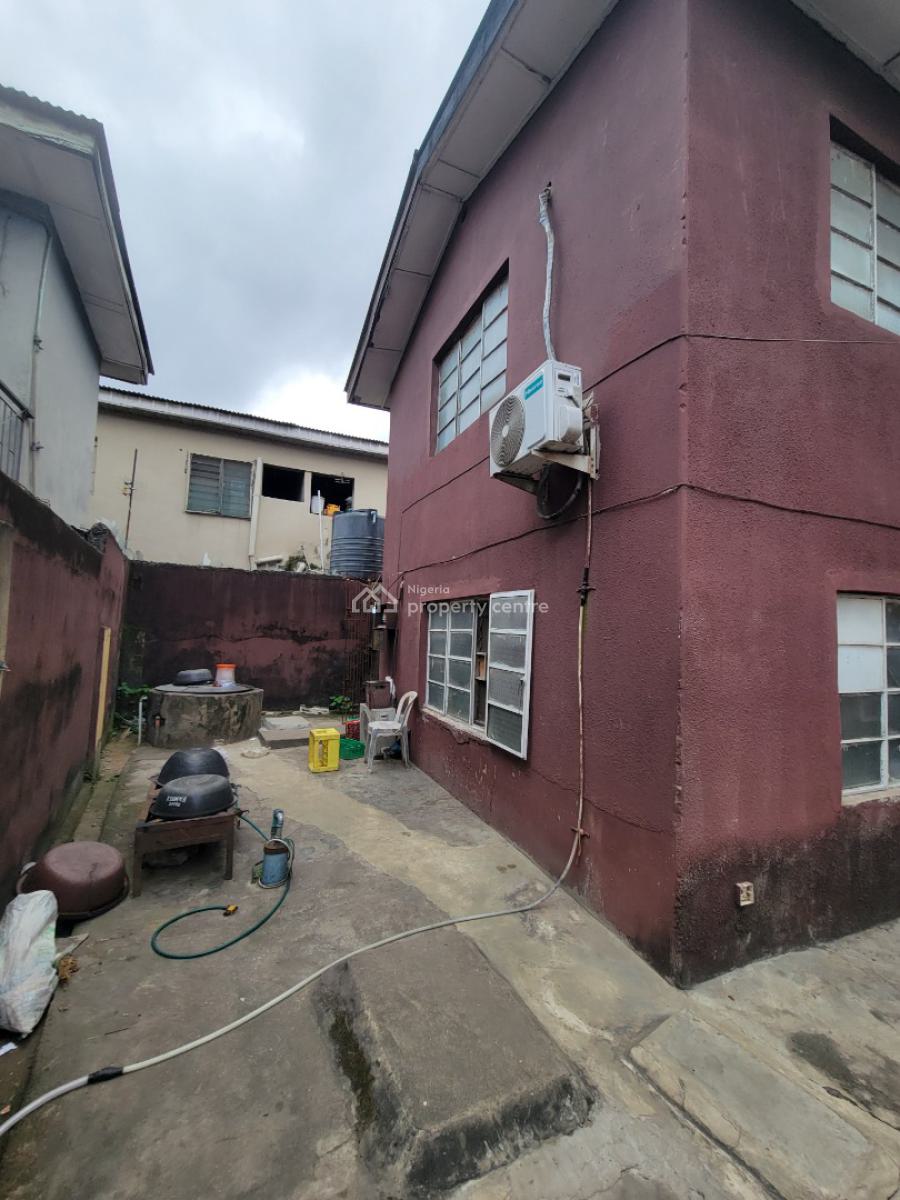 6 Units of Flats, Papa Ajao, Mushin, Lagos, Block of Flats for Sale
