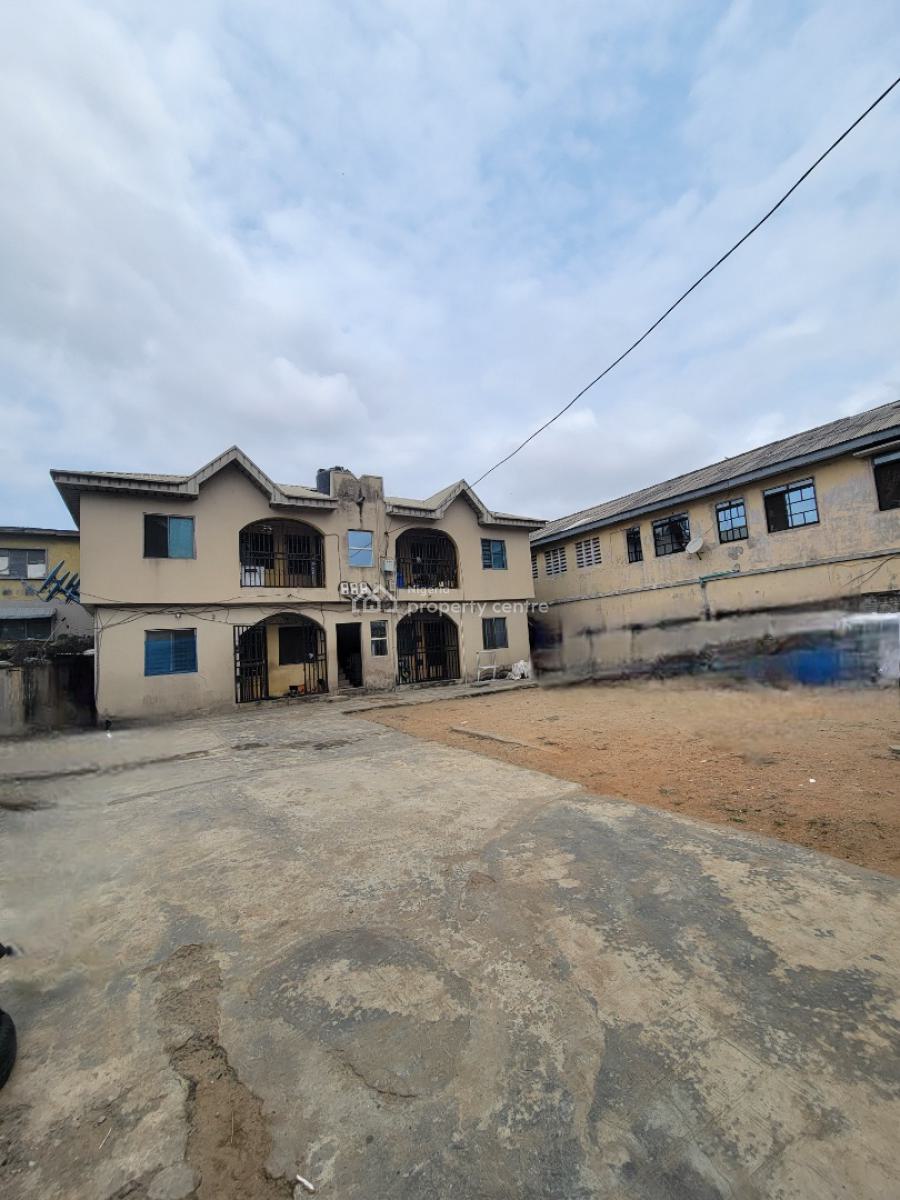 4 Numbers 2 Bedroom Flat, Mushin, Lagos, Block of Flats for Sale