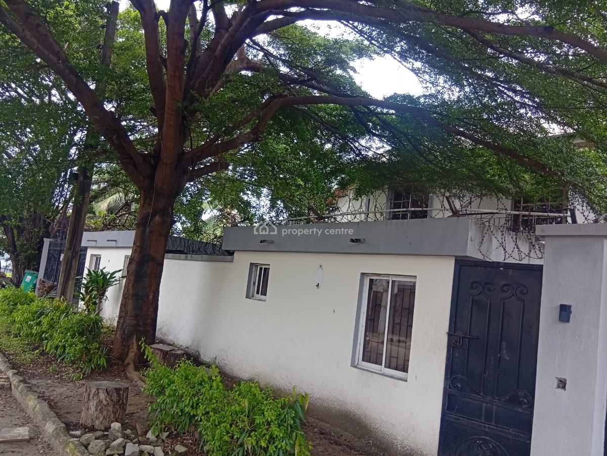 a Give Away Spacious 4 Bedroom Detached Duplex with Bq, Lekki Phase 1, Lekki, Lagos, Semi-detached Duplex for Rent