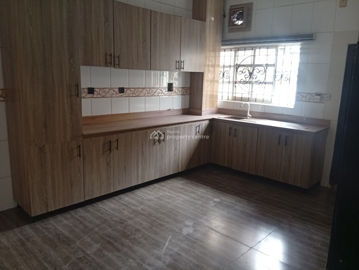 a Give Away Spacious 4 Bedroom Detached Duplex with Bq, Lekki Phase 1, Lekki, Lagos, Semi-detached Duplex for Rent