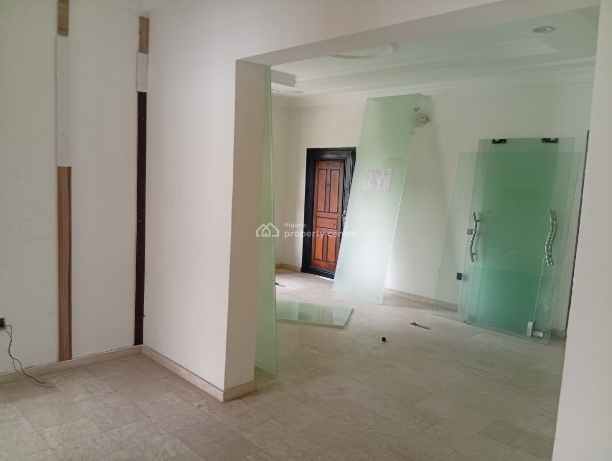 a Give Away Spacious 4 Bedroom Detached Duplex with Bq, Lekki Phase 1, Lekki, Lagos, Semi-detached Duplex for Rent