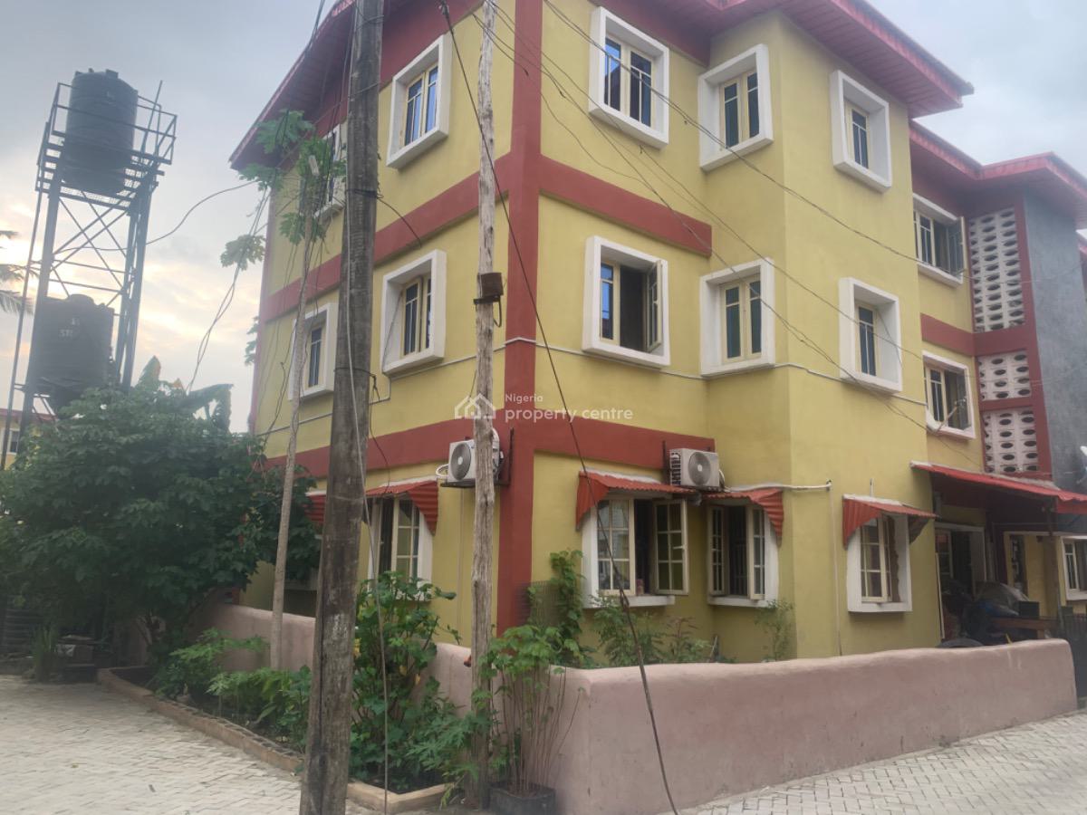 3 Bedroom Flat (middle), Iponri/surulere, Surulere, Lagos, Flat / Apartment for Sale