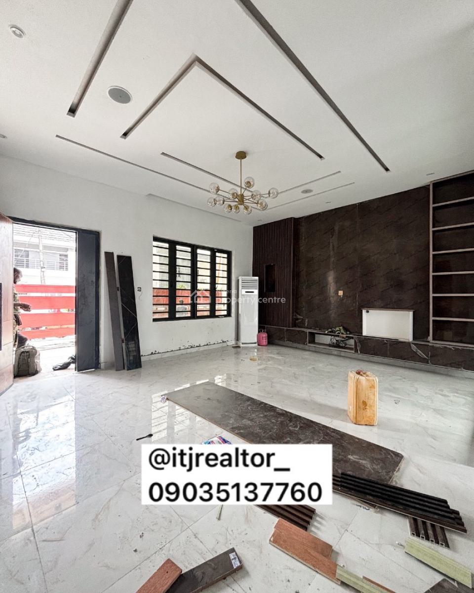 Lovely 2 Bedroom Apartment with Bq, Agungi, Lekki, Lagos, Block of Flats for Sale
