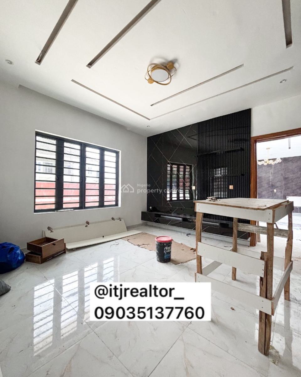Lovely 2 Bedroom Apartment with Bq, Agungi, Lekki, Lagos, Block of Flats for Sale