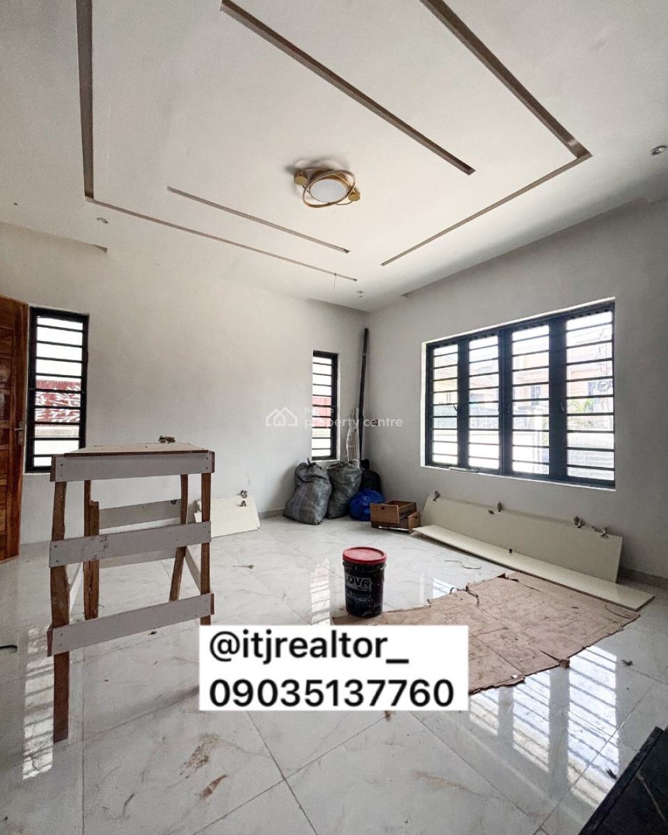 Lovely 2 Bedroom Apartment with Bq, Agungi, Lekki, Lagos, Block of Flats for Sale