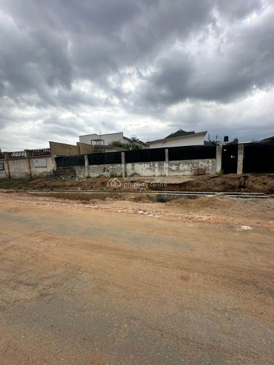 Affordable 916 Sqm Dry Land with (cofo),commercial Hub, New Bodija, Ibadan, Oyo, Commercial Land for Sale