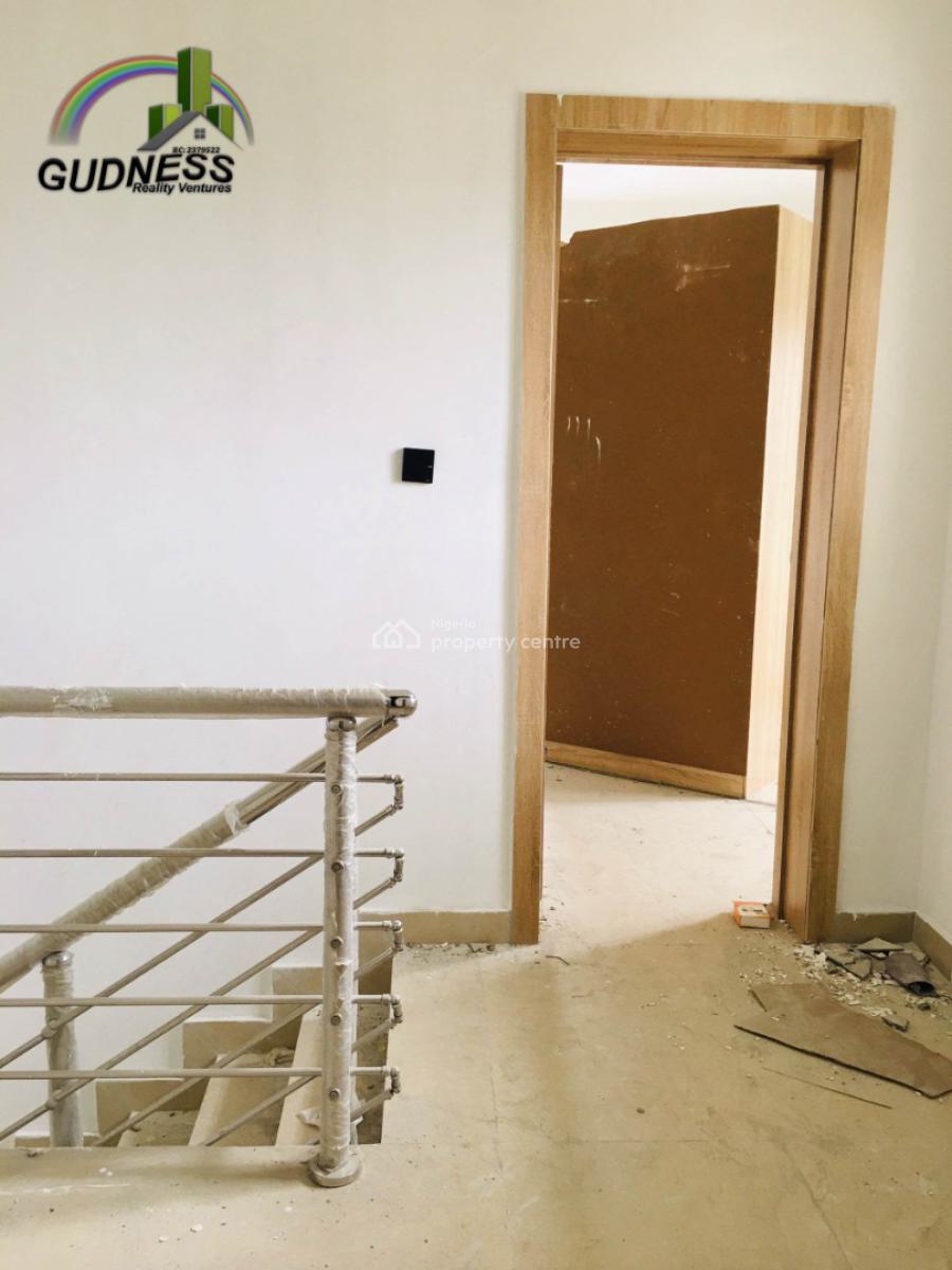2-bedroom Upper Maisonette, Lekki Scheme 2, Ajah, Lagos, Flat / Apartment for Rent