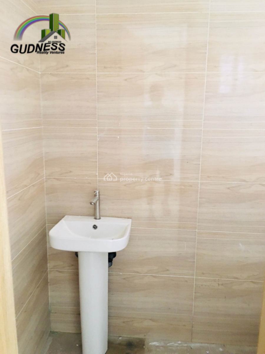 2-bedroom Upper Maisonette, Lekki Scheme 2, Ajah, Lagos, Flat / Apartment for Rent
