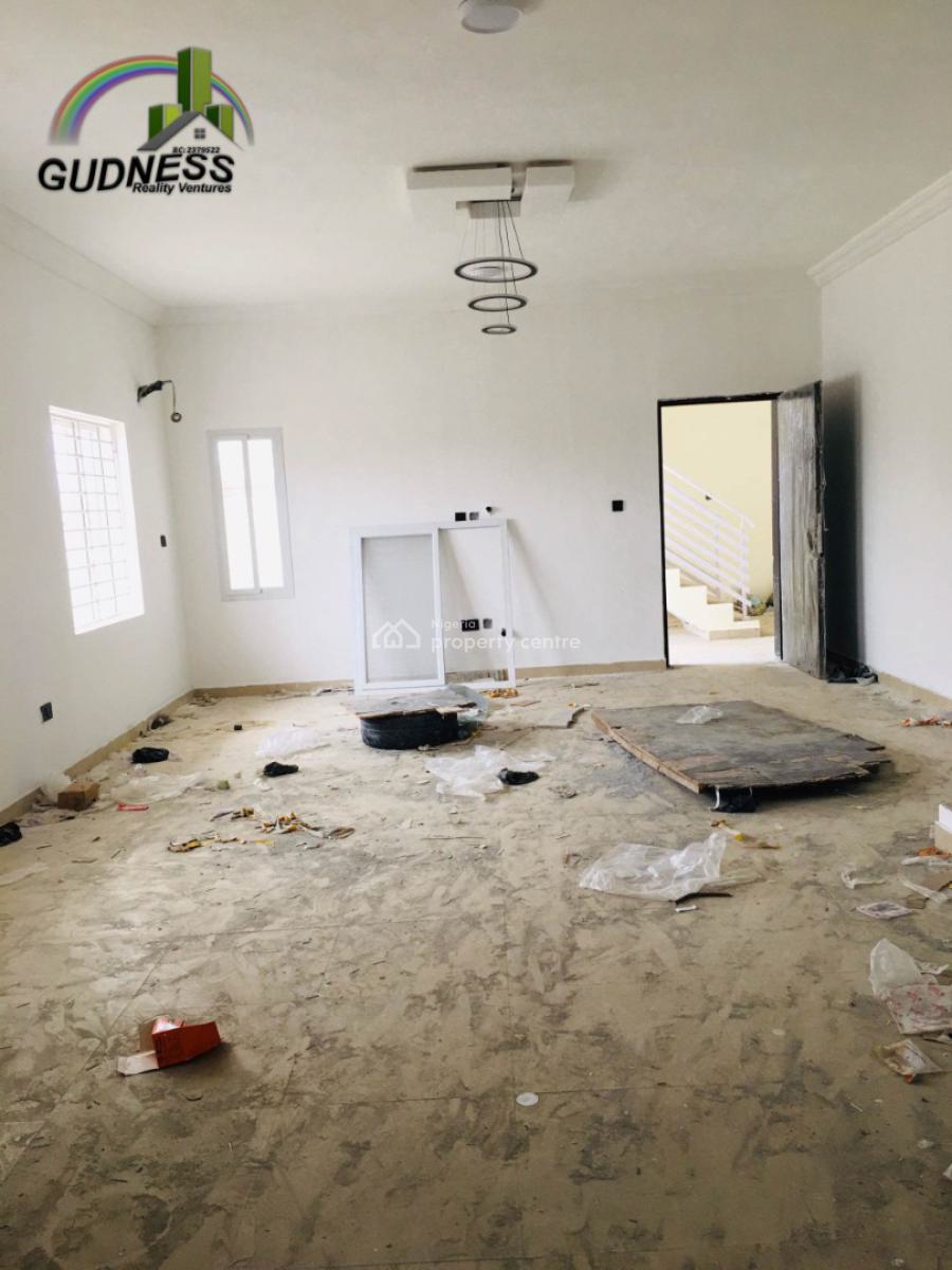 2-bedroom Upper Maisonette, Lekki Scheme 2, Ajah, Lagos, Flat / Apartment for Rent