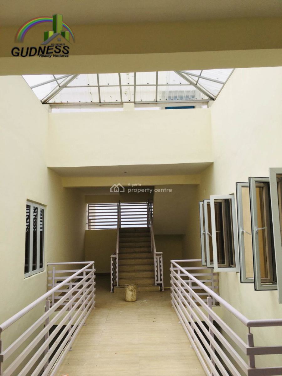 2-bedroom Upper Maisonette, Lekki Scheme 2, Ajah, Lagos, Flat / Apartment for Rent