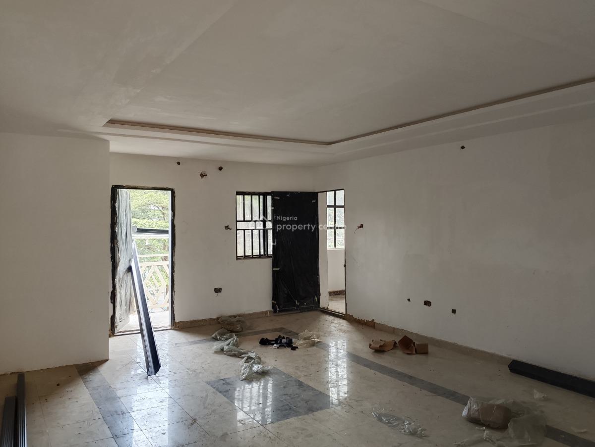 Renovated 3 Bedrooms Flat, Ngozi Okonjo-iweala Crescent, Utako, Abuja, Flat / Apartment for Rent