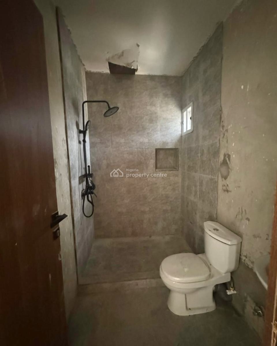 2 Bedroom Apartment on 2nd Floor, Off Yemi Adetayo Street, Ilasan, Lekki, Lagos, Flat / Apartment for Sale