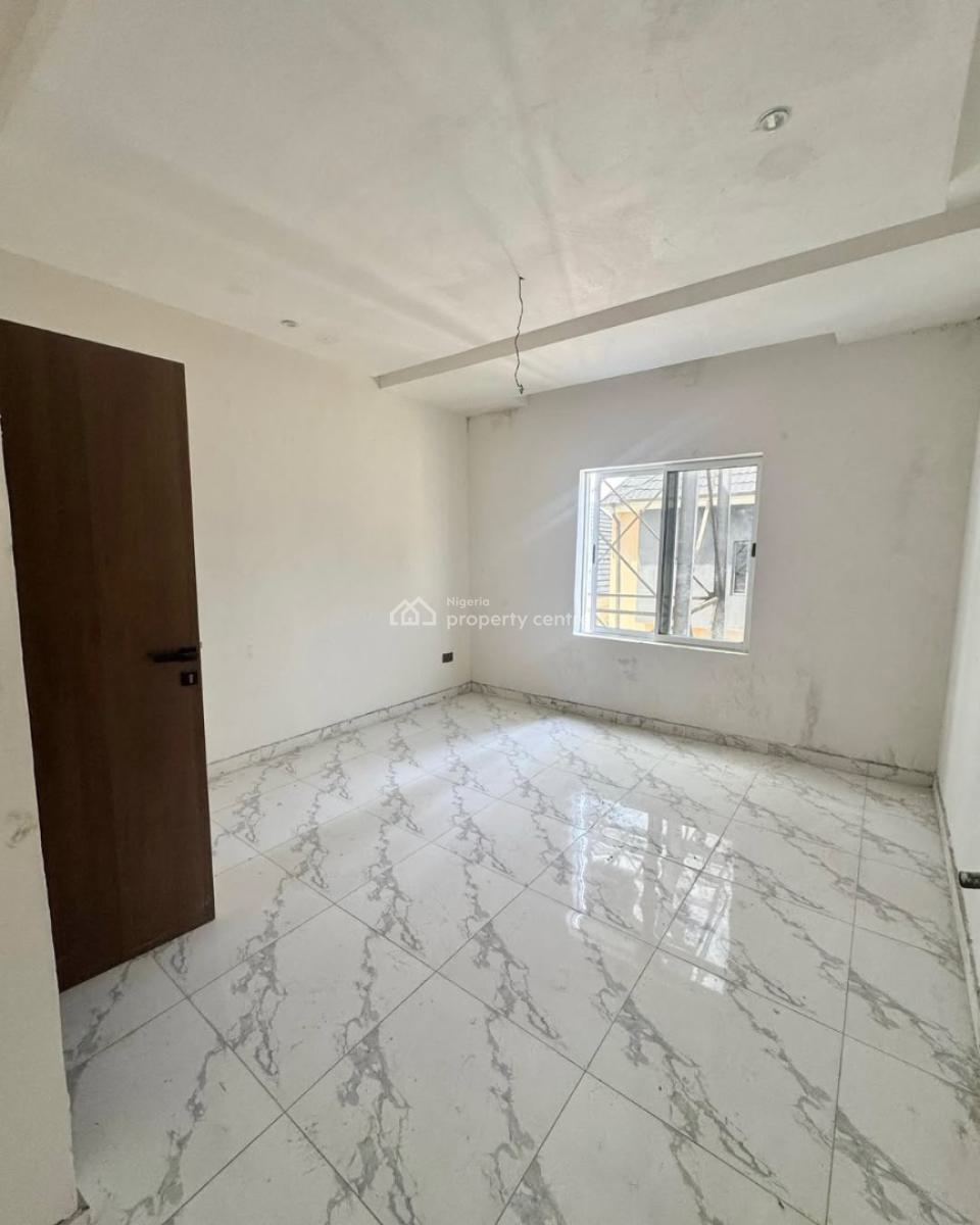 2 Bedroom Apartment on 2nd Floor, Off Yemi Adetayo Street, Ilasan, Lekki, Lagos, Flat / Apartment for Sale