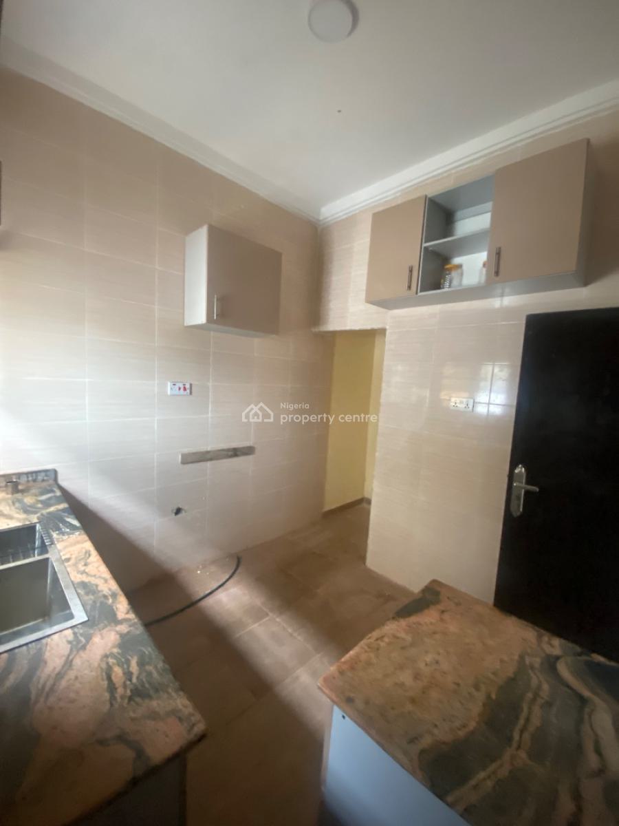 Super Luxurious 2 Bedroom Apartment, Meadow View Estate, Ogombo, Ajah, Lagos, Flat / Apartment for Rent